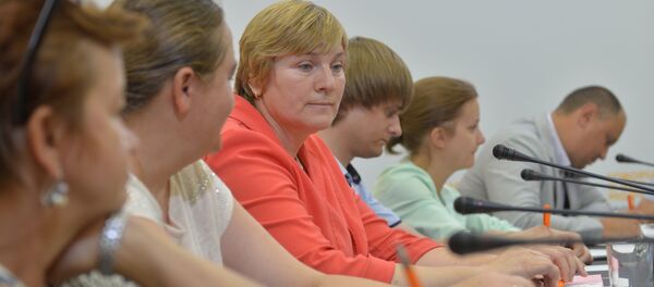 Представители Минторга, Ассоциации розничных сетей и общества защиты прав потребителей в МПЦ Sputnik Беларусь - Sputnik Беларусь