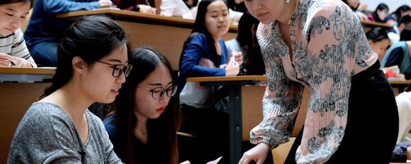 Студенты-иностранцы Студенты-иностранцы - Sputnik Беларусь