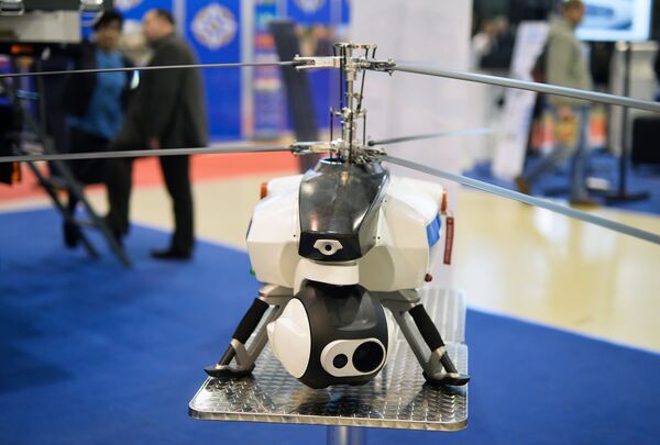 На маленьких дронов человечество возлагает большие надежды - Sputnik Беларусь