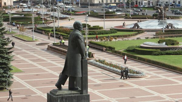 Памятник В.И.Ленину на площади Независимости в Минске - Sputnik Беларусь