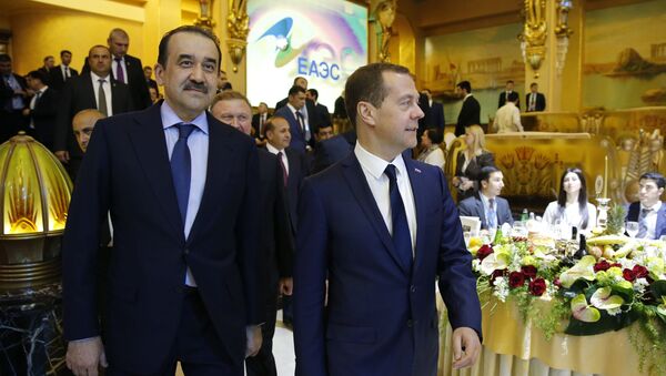 Премьер-министр РФ Д. Медведев в Ереване принимает участие в межправсовете ЕАЭС - Sputnik Беларусь