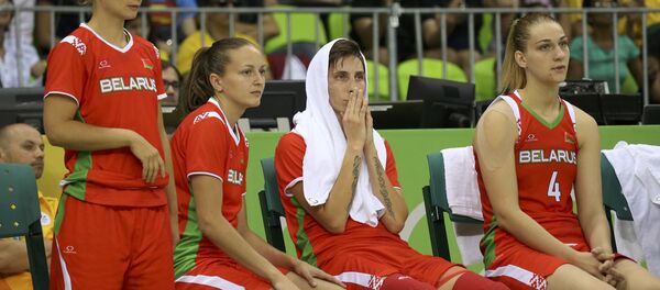 Белорусские баскетболистки после матча с Австралией на Играх-2016 - Sputnik Беларусь