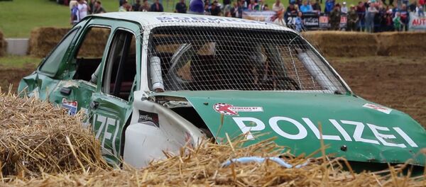 В сражении поучаствовали десять гладиаторов-автомобилистов - Sputnik Беларусь