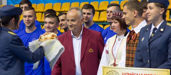 Александр Лещинский на турнире по мини-футболу в Бресте Александр Лещинский на турнире по мини-футболу в Бресте - Sputnik Беларусь