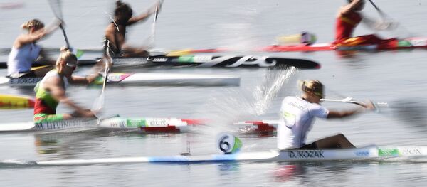 Финальный заплыв женских байдарок-одиночек на ОИ-2016 - Sputnik Беларусь