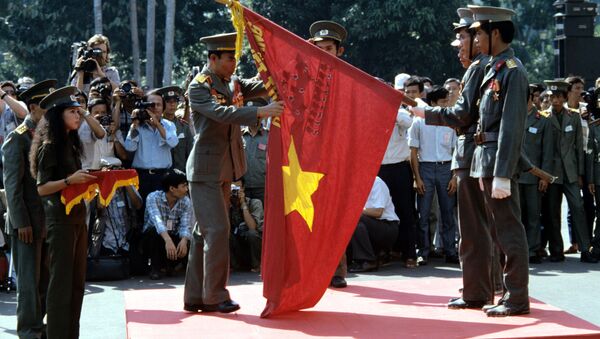 Церемония награждения воинских вьетнамских частей - Sputnik Беларусь