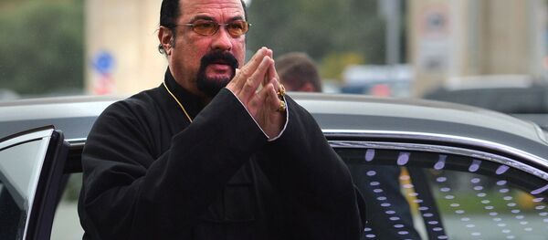 Стивен Сигал на московской Аллее Славы - Sputnik Беларусь