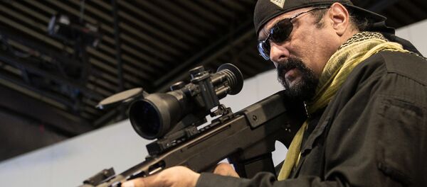 Стивен Сигал - Sputnik Беларусь