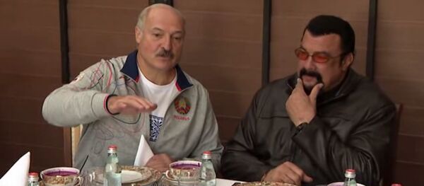 Встреча Александра Лукашенко и Стивена Сигала - Sputnik Беларусь