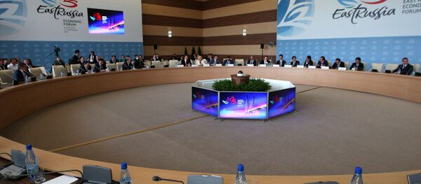 Ключевая сессия Будущее Азиатско-Тихоокеанского региона. Территории опережающего развития и свободный порт Владивосток на карте инвестиционных зон в АТР в рамках Восточного экономического форума - Sputnik Беларусь