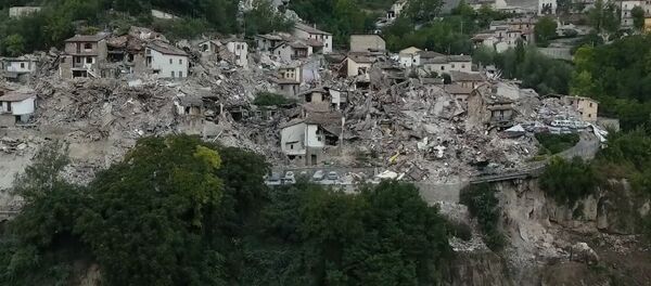 СПУТНИК_Последствия разрушительного землетрясения в Италии. Съемка с воздуха - Sputnik Беларусь