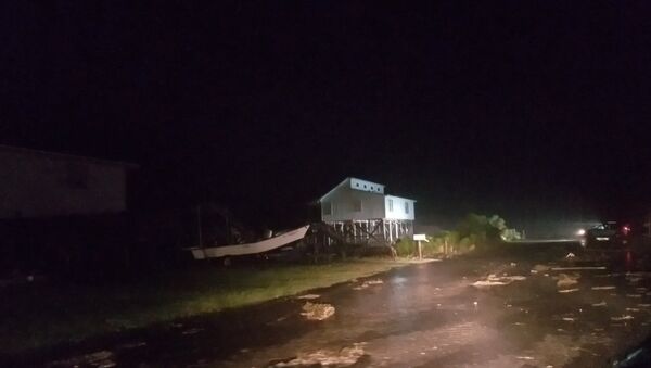 Спутник_Затопленные улицы и многометровые волны: буйство урагана Эрмин во Флориде - Sputnik Беларусь