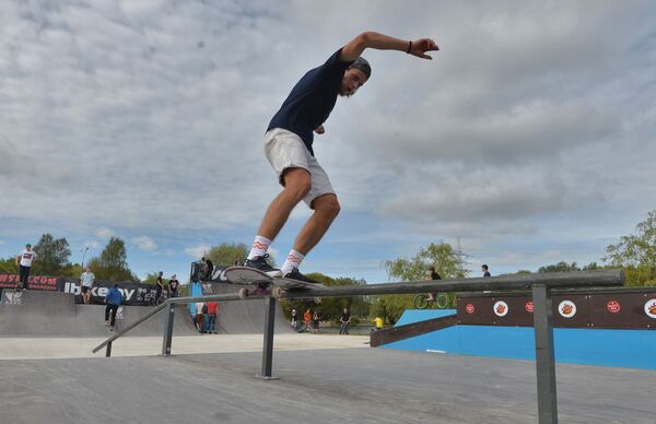 Скейт-парк в новом парке во Фрунзенском районе - Sputnik Беларусь