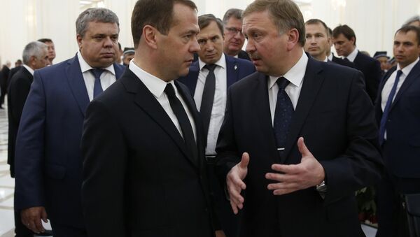 Председатель правительства РФ Дмитрий Медведев и премьер-министр Беларуси Андрей Кобяков - Sputnik Беларусь