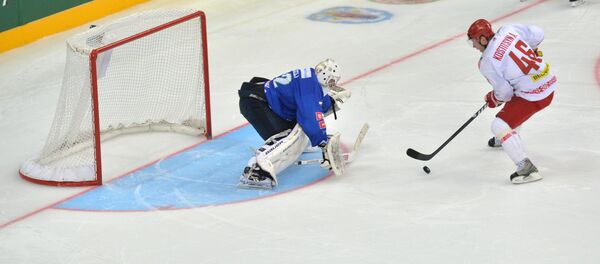 Буллит в исполнении Сергея Костицына - Sputnik Беларусь