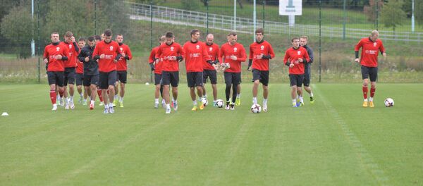 Сборная Беларуси по футболу на тренировке - Sputnik Беларусь