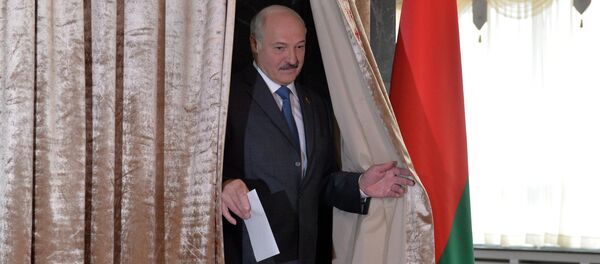 Александр Лукашенка робіць свой выбар Александр Лукашенка робіць свой выбар - Sputnik Беларусь