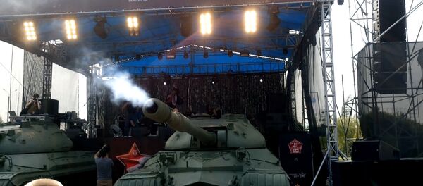 День Танкиста: редкая техника, онлайн-сражения, реконструкция боёв. День Танкиста: редкая техника, онлайн-сражения, реконструкция боёв. - Sputnik Беларусь