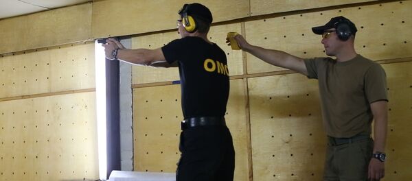 Спецназ: стрельба в тире, полоса препятствий и гандикап - Sputnik Беларусь