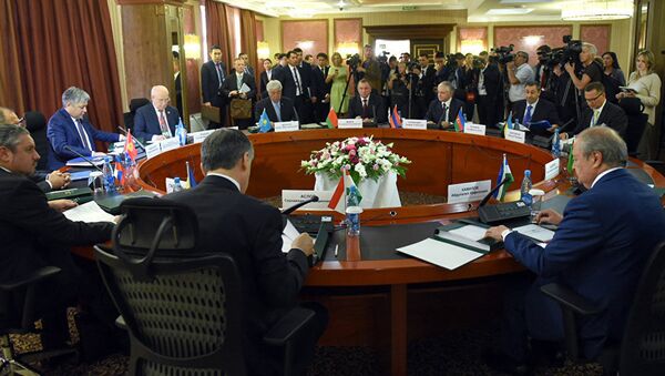 В Бишкеке прошел Совет министров иностранных дел СНГ в преддверии юбилейного саммита глав государств СНГ - Sputnik Беларусь
