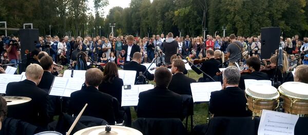 J:Mors: концерт для группы с оркестром в парке! J:Mors: концерт для группы с оркестром в парке! - Sputnik Беларусь
