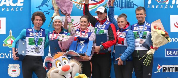 Победители и призеры Гонки легенд-2016 Победители и призеры Гонки легенд-2016 - Sputnik Беларусь