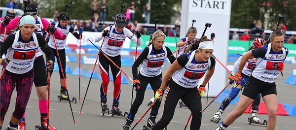 На Гонке легенд - все как на мировых первенствах: звездные участники, эмоциональные болельщики На Гонке легенд - все как на мировых первенствах: звездные участники, эмоциональные болельщики - Sputnik Беларусь