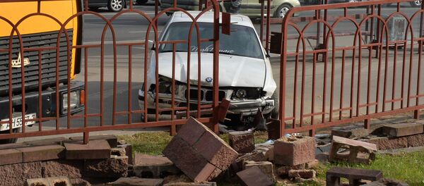 Водитель BMW-3 Series не справился с управлением - Sputnik Беларусь