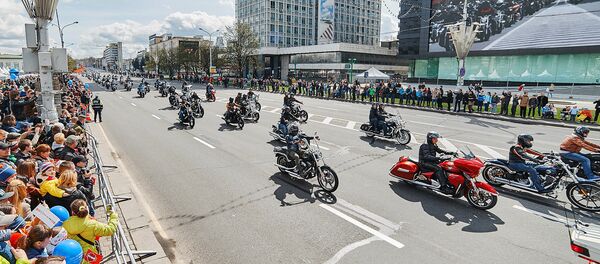 Байкеры на пр. Победителей - Sputnik Беларусь