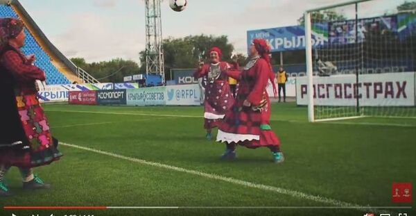 Кадр з кліпа Буранаўскія бабулькі Кадр з кліпа Буранаўскія бабулькі - Sputnik Беларусь