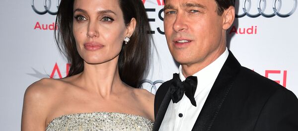 Актеры Анджелина Джоли и Брэд Питт - Sputnik Беларусь