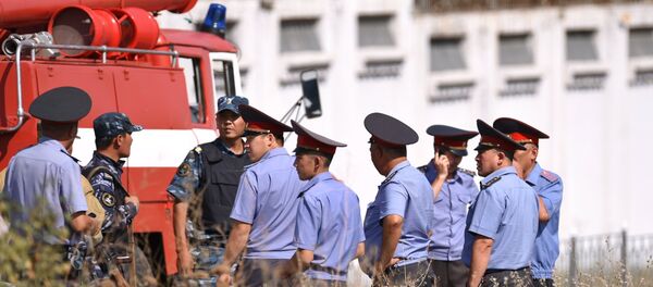 Сотрудники правоохранительных органов Кыргызстана - Sputnik Беларусь