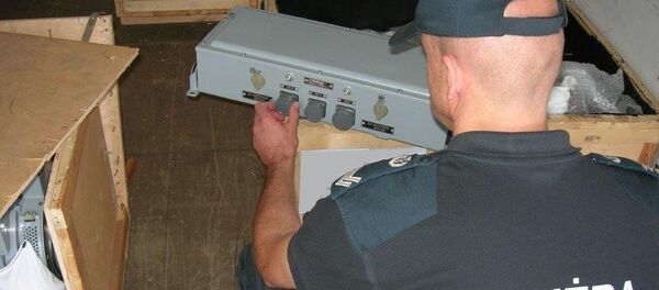 Компоненты электроники, которые перевозил белорус Компоненты электроники, которые перевозил белорус - Sputnik Беларусь