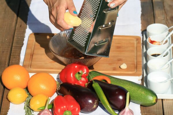 Кальмары в пряном маринаде Кальмары в пряном маринаде - Sputnik Беларусь