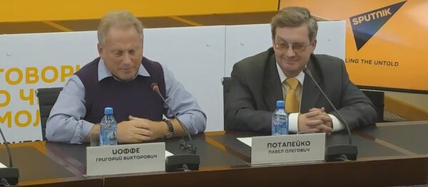 Политологи – о беспрецедентно сложном выборе избирателей США - Sputnik Беларусь