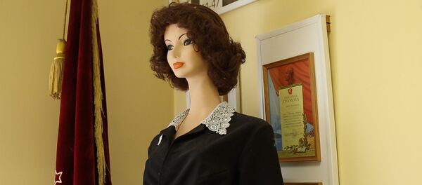 Комната истории ГУМа: бюст Ленина и довоенные червонцы Комната истории ГУМа: бюст Ленина и довоенные червонцы - Sputnik Беларусь