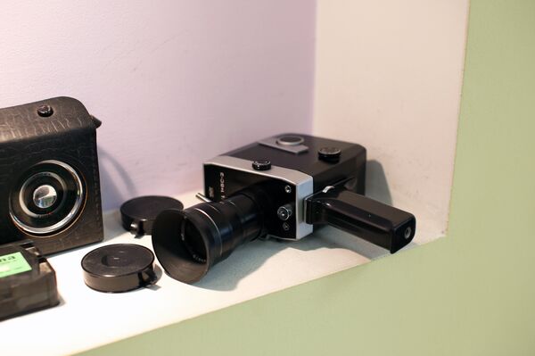 Раритетная камера на полке музея - Sputnik Беларусь