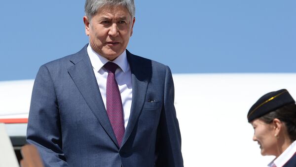Президент Кыргызстана Алмазбек Атамбаев - Sputnik Беларусь