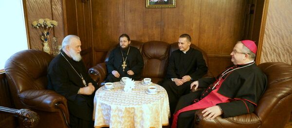 Встреча главы БПЦ и апостольского нунция Габора Пинтера - Sputnik Беларусь