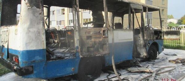 Сгоревший автобус ПАЗ - Sputnik Беларусь