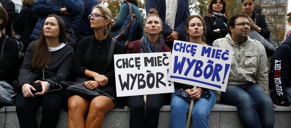 Протест против ужесточения закона против абортов - Sputnik Беларусь