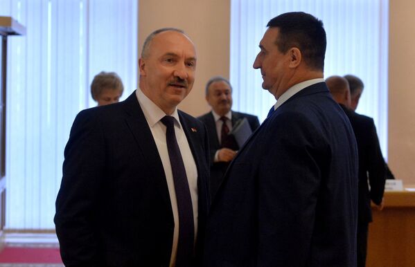 Генеральный прокурор Беларуси Александр Конюк перед открытием сессии парламента - Sputnik Беларусь