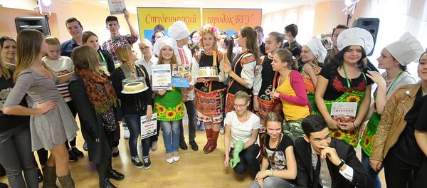 Пампушки, паэлья и палов: в БГУ прошел Кулинарный поединок Пампушки, паэлья и палов: в БГУ прошел Кулинарный поединок - Sputnik Беларусь