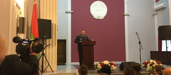 Валентин Михневич выступает на 20-летие УПНОН - Sputnik Беларусь