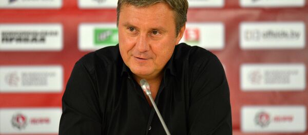 Главный тренер сборной Беларуси по футболу Александр Хацкевич Главный тренер сборной Беларуси по футболу Александр Хацкевич - Sputnik Беларусь