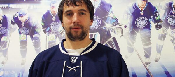 Белорусский хоккеист Александр Китаров - Sputnik Беларусь