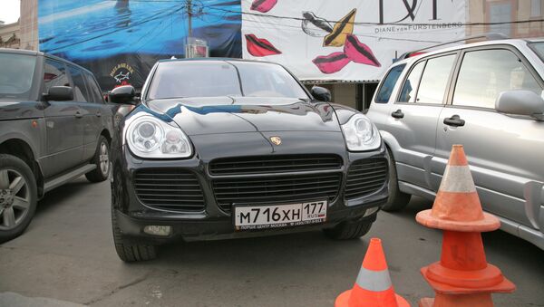 Автомобиль Porsche Cayenne - Sputnik Беларусь