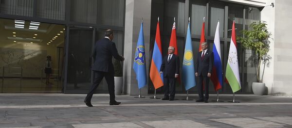 Налбандян и Бордюжа встретили глав МИД стран-членов ОДКБ - Sputnik Беларусь