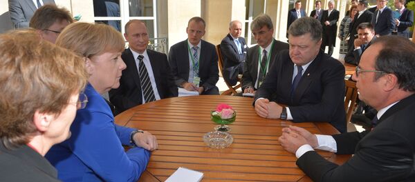 Президент России Владимир Путин, президент Украины Петр Порошенко, президент Франции Франсуа Олланд и канцлер Германии Ангела Меркель - Sputnik Беларусь