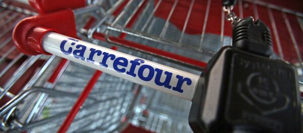 Тележка из супермаркета Carrefour, архивное фото - Sputnik Беларусь